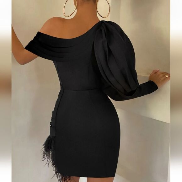 Club L London Black One-Shoulder Mini Dress - Picture 2 of 13